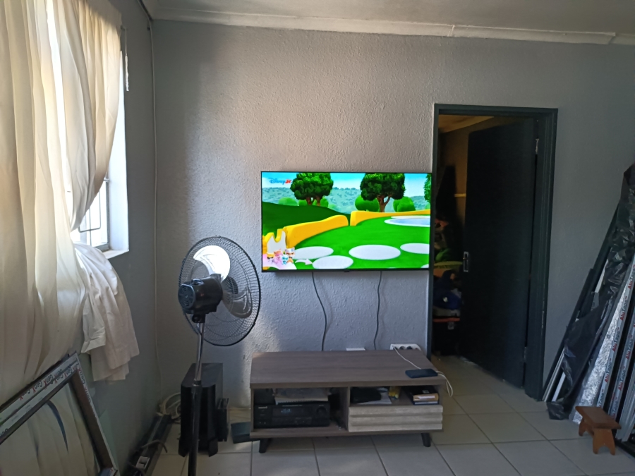 4 Bedroom Property for Sale in Eikendal Western Cape